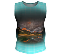 Daybreak sunrise mountains Tank Top